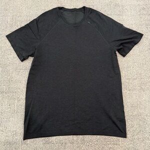 Lululemon Men’s Metal Vent Tech Shirt